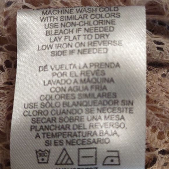Wallflower Women's size S Boho Chic Vest Beige long crocheted fringe bottom - Picture 7 of 7